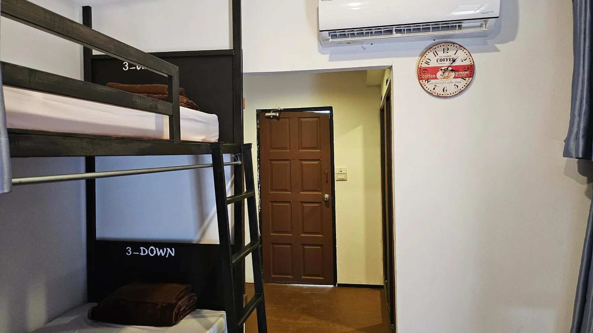 Tropical Hostel Phi Phi Don 0*,  Tailândia